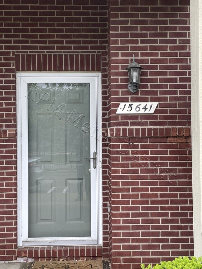 15641 Stone Crossing Dr in Southfield, MI - Building Photo - Building Photo