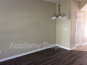 4143 High Park Ln in East Point, GA - Building Photo - Building Photo