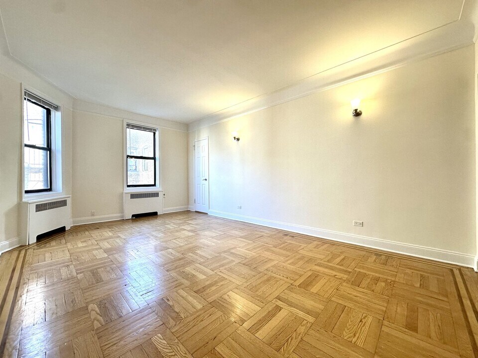 615 W 172nd St in New York, NY - Building Photo