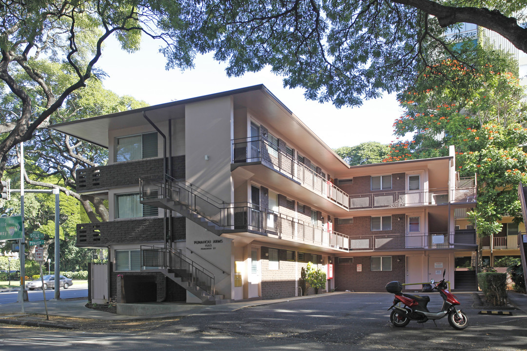 1503 Punahou St in Honolulu, HI - Building Photo