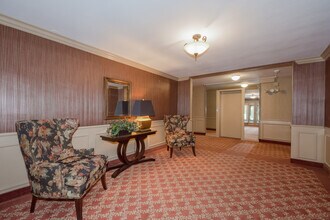 30 Outlook Ave in West Hartford, CT - Building Photo - Building Photo