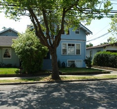 726 E 5th Ave in San Mateo, CA - Foto de edificio - Building Photo