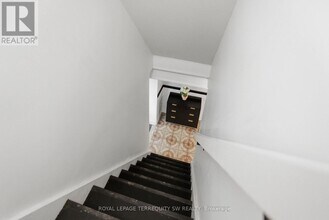 497 Ossington Ave in Toronto, ON - Building Photo - Building Photo