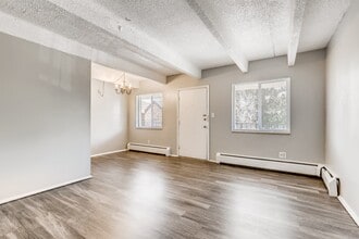 QUARI ST (1389) in Aurora, CO - Building Photo - Building Photo