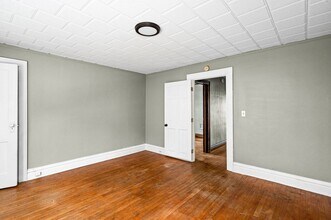 16 W 9th St in Duluth, MN - Building Photo - Building Photo