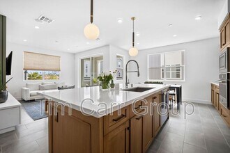 1193 Winslow Ln in Newport Beach, CA - Building Photo - Building Photo