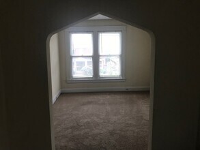 3530 Shaw Ave, Unit Shaw floors 2 and 3 in Cincinnati, OH - Building Photo - Building Photo