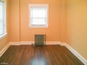 144 W Allens Ln in Philadelphia, PA - Building Photo - Building Photo