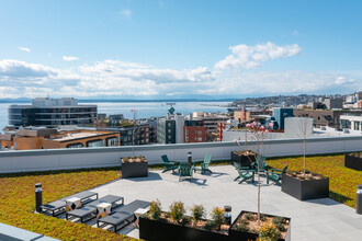 Encore Belltown Apartments in Seattle, WA - Building Photo - Building Photo