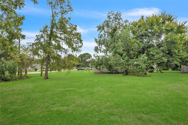 property at 108 Woodland Rd