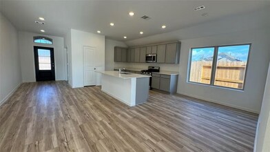 172 Wasatch Peaks Wy in Willis, TX - Building Photo - Building Photo