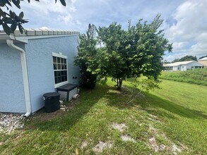 1924 Sugarberry Ct NE in Palm Bay, FL - Building Photo - Building Photo