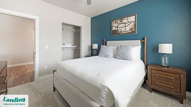 2445 Estrella Pkwy in Goodyear, AZ - Foto de edificio - Building Photo