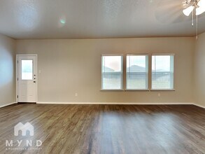 7535 Rose Robin Run Ct in Converse, TX - Foto de edificio - Building Photo