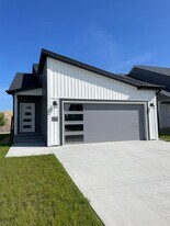 119 Marshall Lp in Bismarck, ND - Building Photo