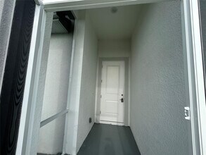 1049 Canoe Ct in La Belle, FL - Building Photo - Building Photo