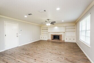 1506 Newmark Dr in Houston, TX - Building Photo - Building Photo