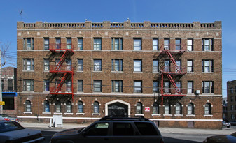 875 43rd St Apartments