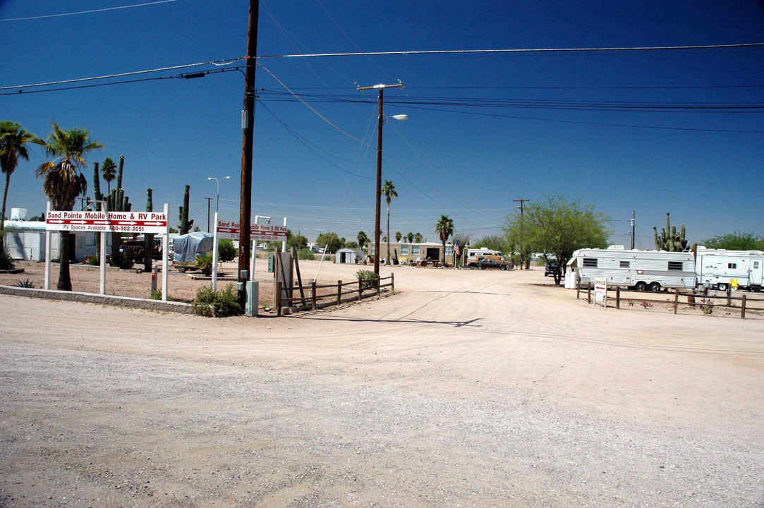 Sandpointe Mobile Home & Rv Park in Apache Junction, AZ - Building Photo