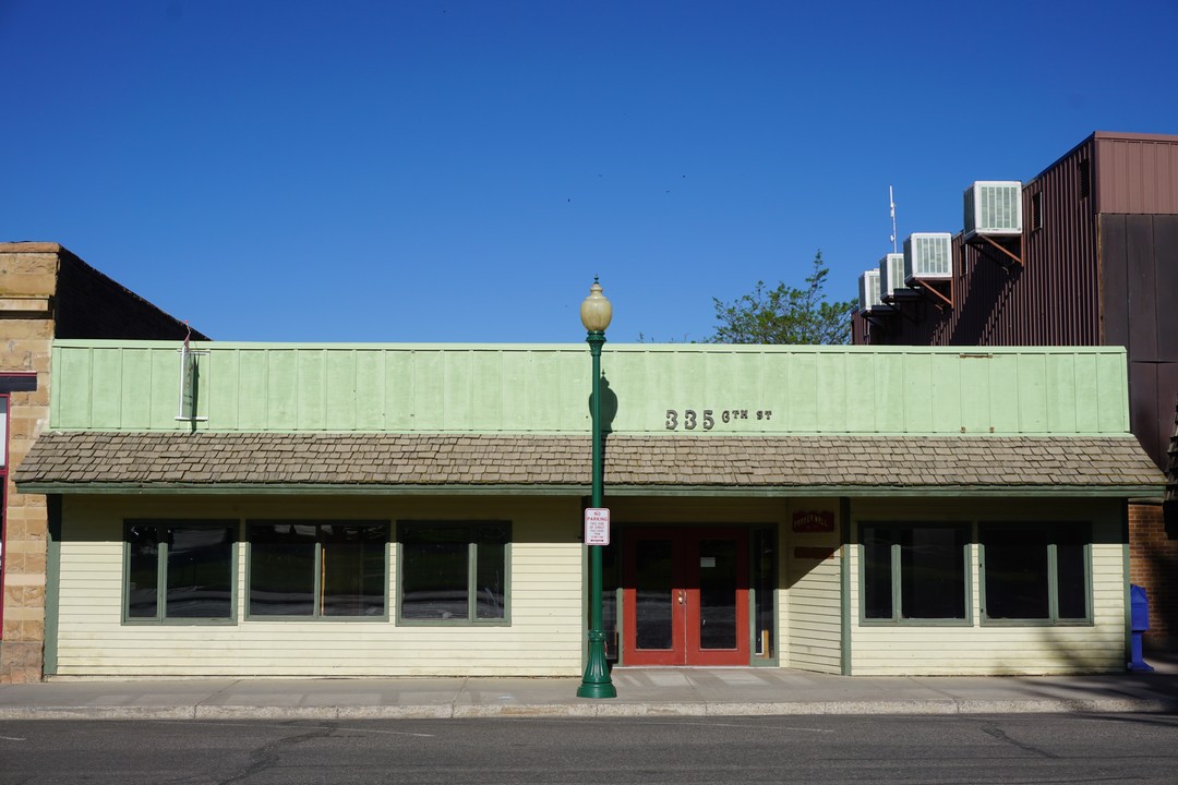 335 6th St in Meeker, CO - Building Photo