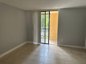 8310 SW 133rd Ave in Miami, FL - Building Photo - Building Photo