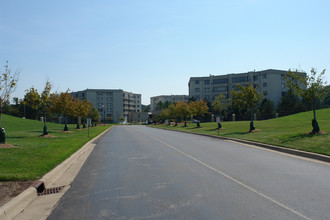 The Enclave in Novi, MI - Building Photo - Building Photo