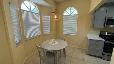 5600 W Long Common Ct in Sarasota, FL - Building Photo - Building Photo