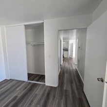3400 15th St W, Unit 100 in Rosamond, CA - Foto de edificio - Building Photo