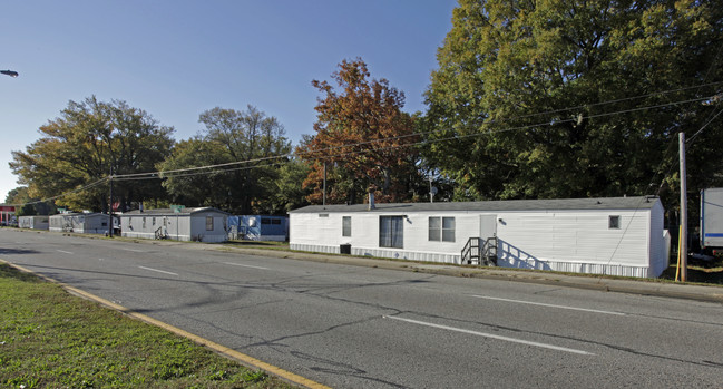 ARCH Manufactured Housing in Newport News, VA - Building Photo - Building Photo