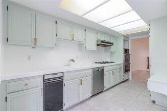 10229 Variel Ave in Los Angeles, CA - Building Photo - Building Photo