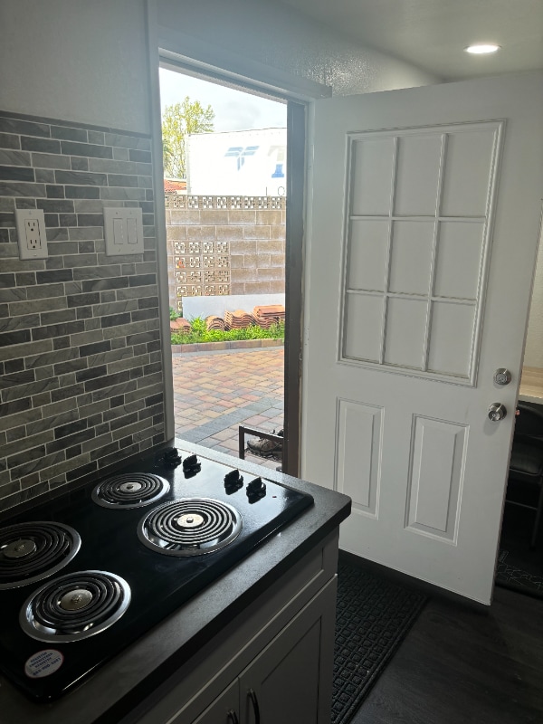 37701 Madera Ct in Fremont, CA - Foto de edificio - Building Photo