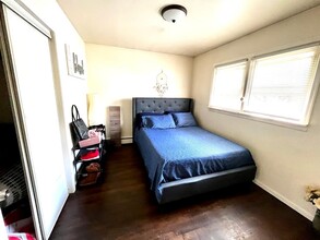 104 Eastern Way, Unit Second Floor in Rutherford, NJ - Building Photo - Building Photo