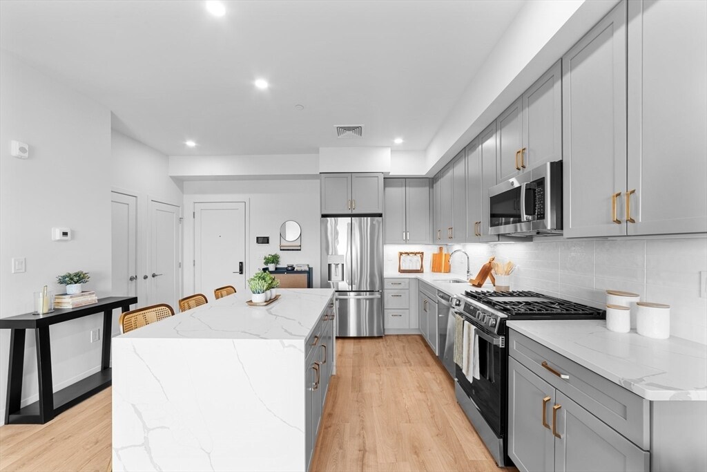 500 Talbot Ave in Boston, MA - Building Photo