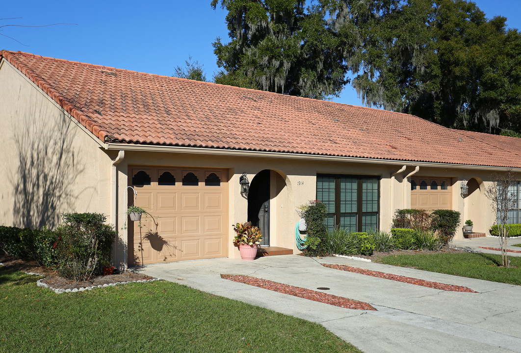 Paddock Villas in Ocala, FL - Building Photo