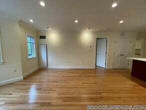 1443 Beacon St in Brookline, MA - Building Photo - Building Photo