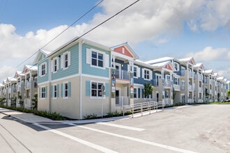 Lofts at Bahama Village in Key West, FL - Foto de edificio - Building Photo