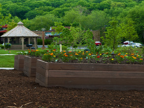 Willow Manor Senior Villas in Nashville, IN - Building Photo - Building Photo