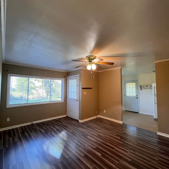 3401 LA-121 in Leesville, LA - Building Photo - Building Photo