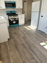 7538 Waukegan Rd in Niles, IL - Building Photo - Building Photo