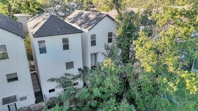 4516 Curtin Park Ct in Houston, TX - Foto de edificio - Building Photo