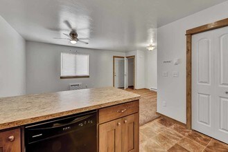 530 Raven Run St-Unit -Unit 3 in Helena, MT - Building Photo - Building Photo