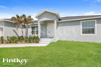 11992 Brookside Ave in Port Charlotte, FL - Building Photo - Building Photo