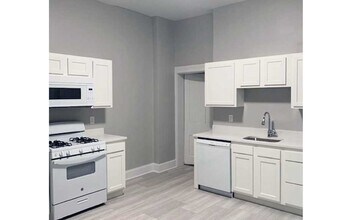 3210 Bishop St in Cincinnati, OH - Building Photo - Building Photo