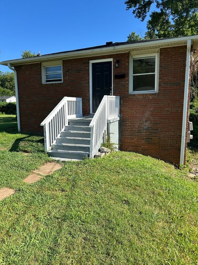 property at 1501 E Twenty-First St