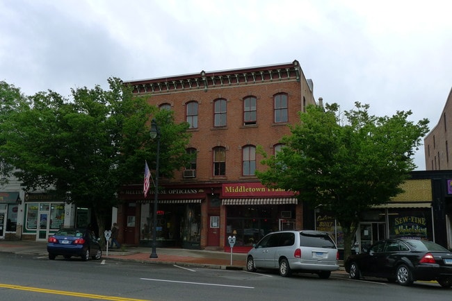 504 Main St