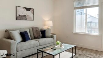 10670 Jake Jabs Blvd in Longmont, CO - Building Photo