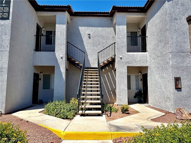 property at 2615 W Gary Ave
