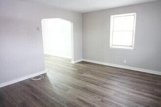 228 E Garden Rd in Pittsburgh, PA - Building Photo - Building Photo