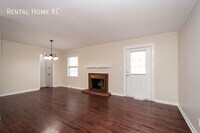 9511 Grandview Dr in Overland Park, KS - Building Photo - Building Photo