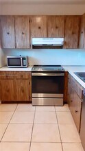 9170 Fontainebleau Blvd in Miami, FL - Building Photo - Building Photo